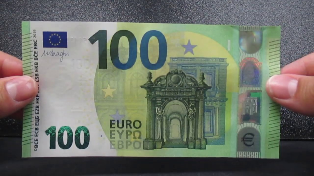 Mercogliano| Acquista bibite con banconote false da 100 euro, denunciato 19enne