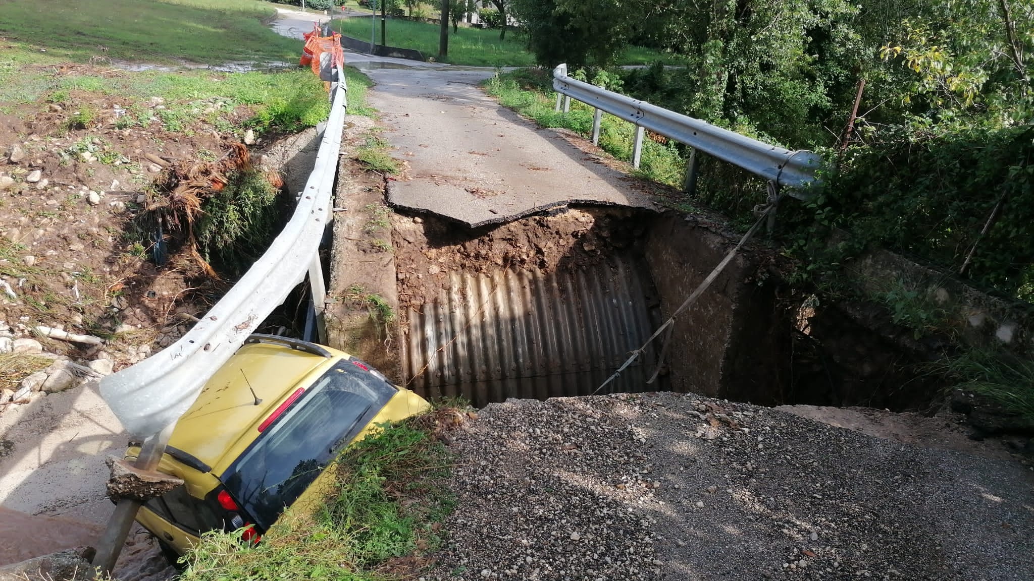 Maltempo, a Morcone crolla un ponte e altri due chiusi per verifiche [FOTO]
