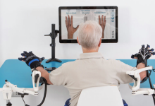 Avellino| Riabilitazione personalizzata all’avanguardia: al “Moscati” la presentazione del “guanto robotico”