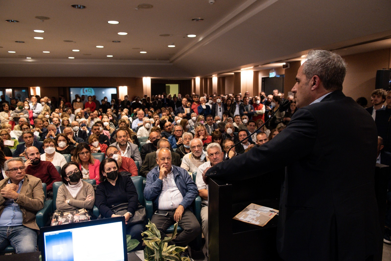 Avellino| Bagno di folla per il Pd all’Hotel de la Ville, Petracca: partecipazione straordinaria