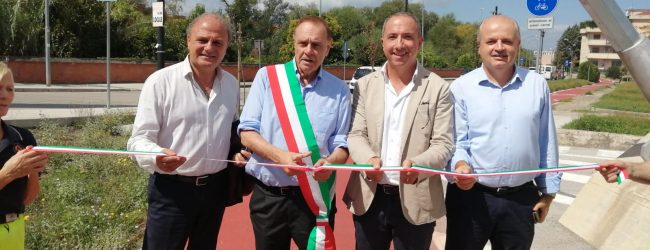 Inaugurate la pista ciclo-pedonale e la pista ciclabile. Mastella: “Benevento città europea”. Cappa risponde alle polemiche