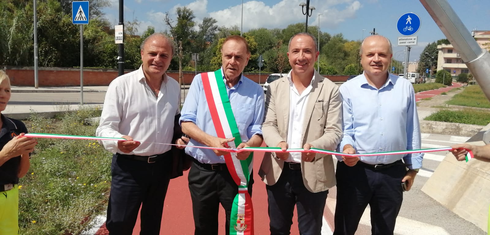 Inaugurate la pista ciclo-pedonale e la pista ciclabile. Mastella: “Benevento città europea”. Cappa risponde alle polemiche