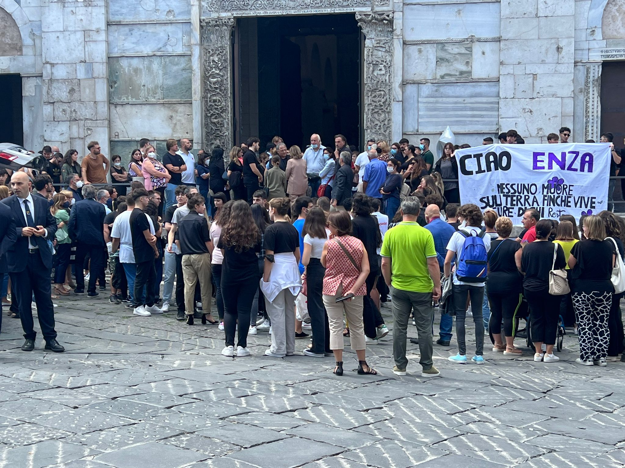 Benevento| L’ultimo saluto ad Enza, il prof Mazzone: “Una fiamma perennemente accesa”