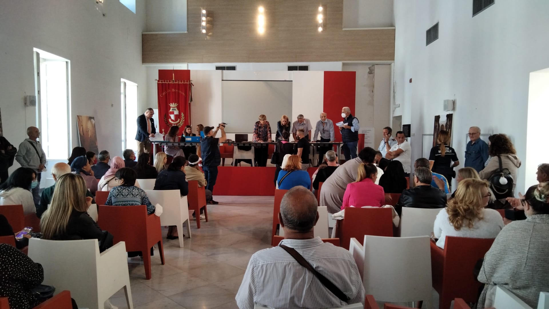 Alloggi Capodimonte, la consegna delle 52 chiavi