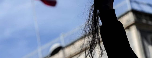 Avellino| Un flash mob per le donne iraniane, appuntamento domenica in piazza Libertà