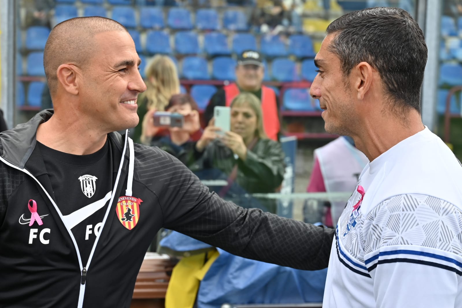 Como-Benevento: 2-1. sProfondo giallorosso