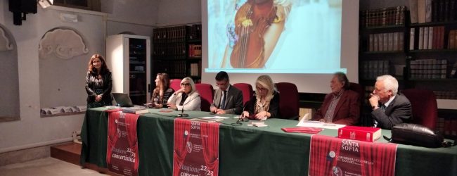 Accademia di Santa Sofia, su il sipario!