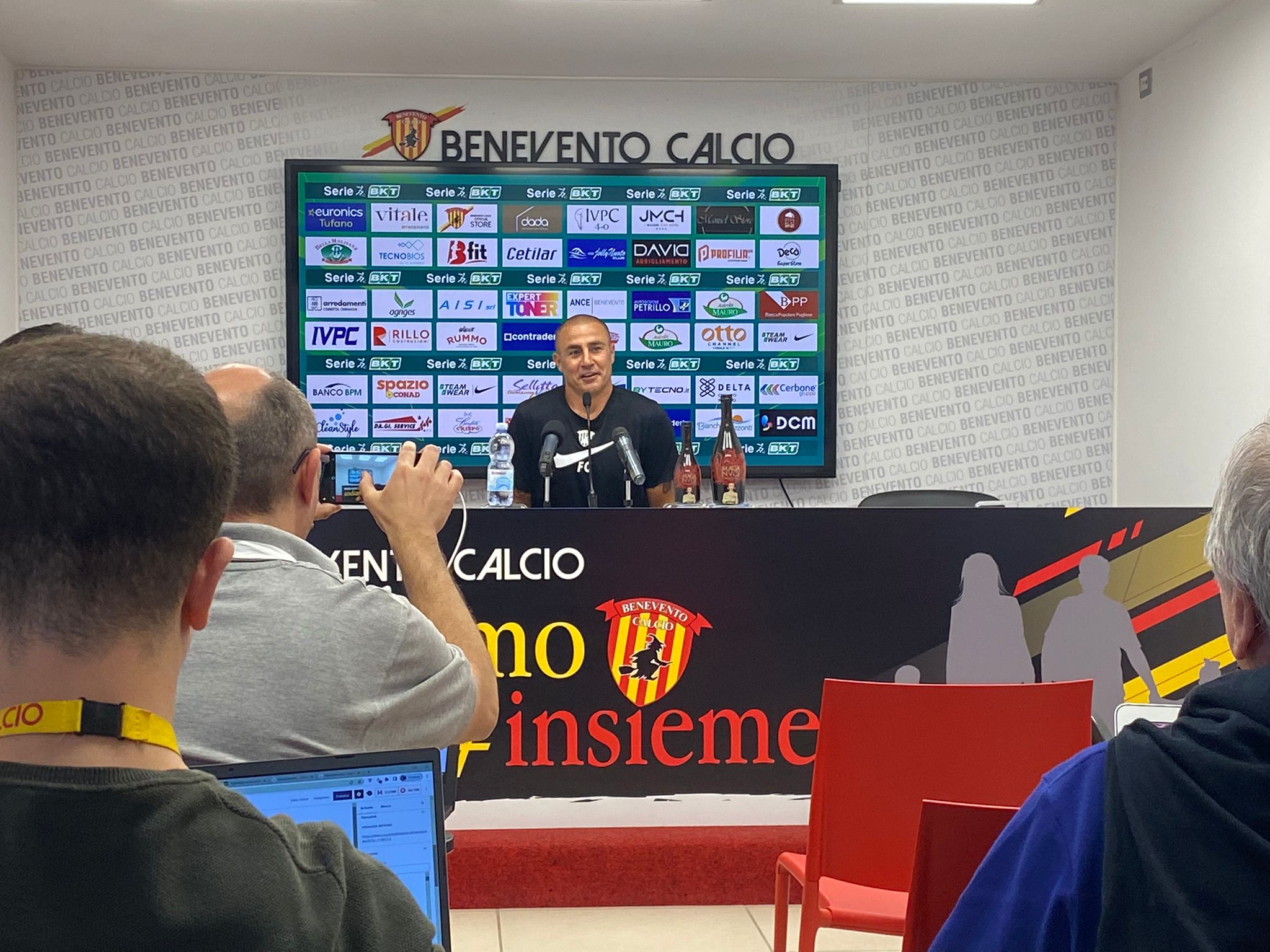 Benevento, Cannavaro: “Con questo atteggiamento non si perde. E’ un punto che conta molto, ma ci sta anche stretto”