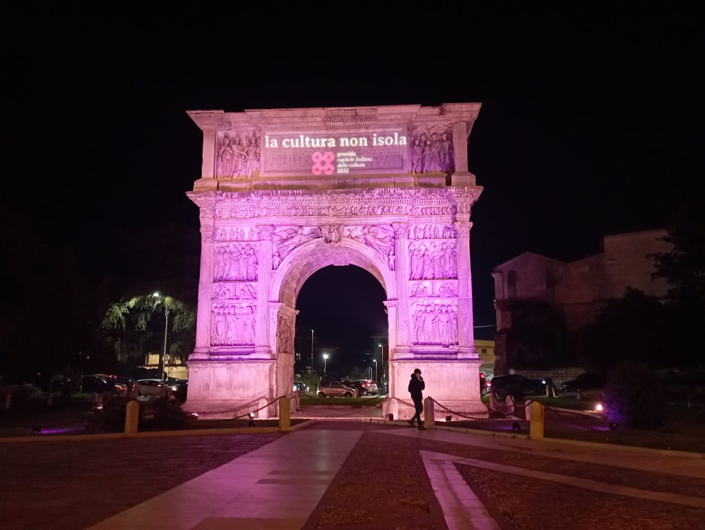 Lotta all’epilessia, l’Arco di Traiano s’illumina di viola