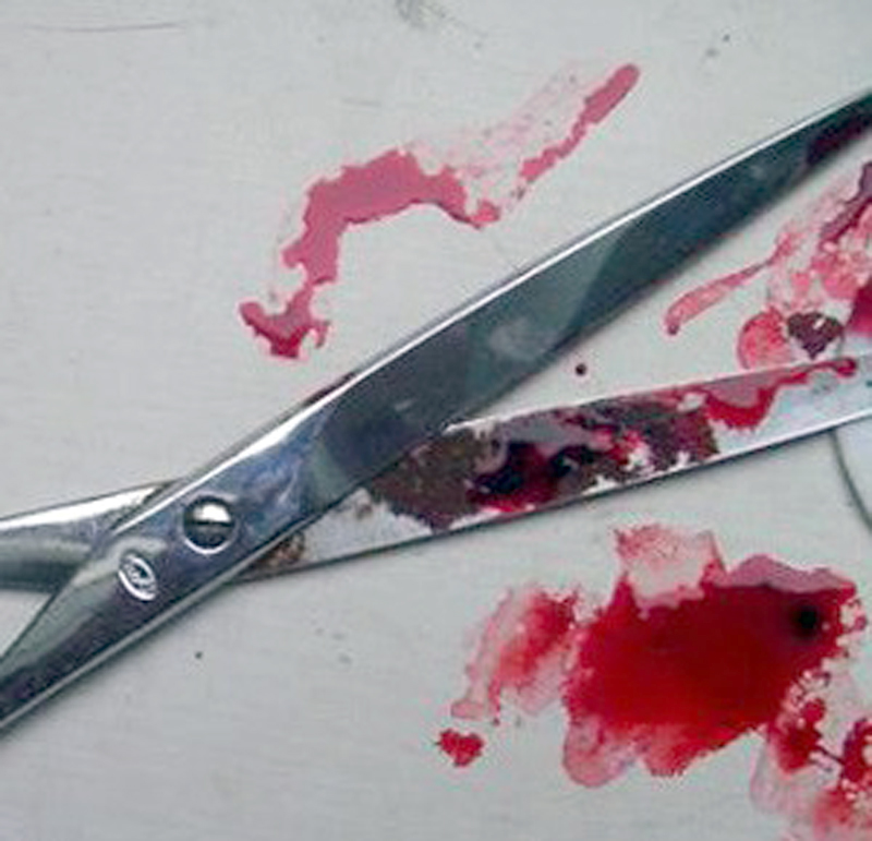 Montoro| Colpisce l’ex marito con le forbici da cucina, arrestata 59enne