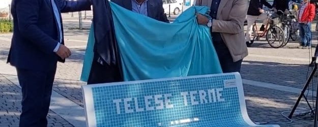Telese Terme, inaugurate le nuove panchine storiche