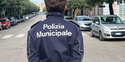 Divieti per il restyling della segnaletica parcheggi e chiusura di via Barricelli