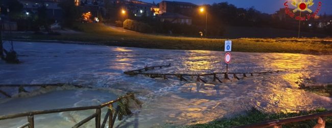 Maltempo in Irpinia: esondazioni, allagamenti e danni. Più di 50 interventi dei vigili [FOTO E VIDEO]