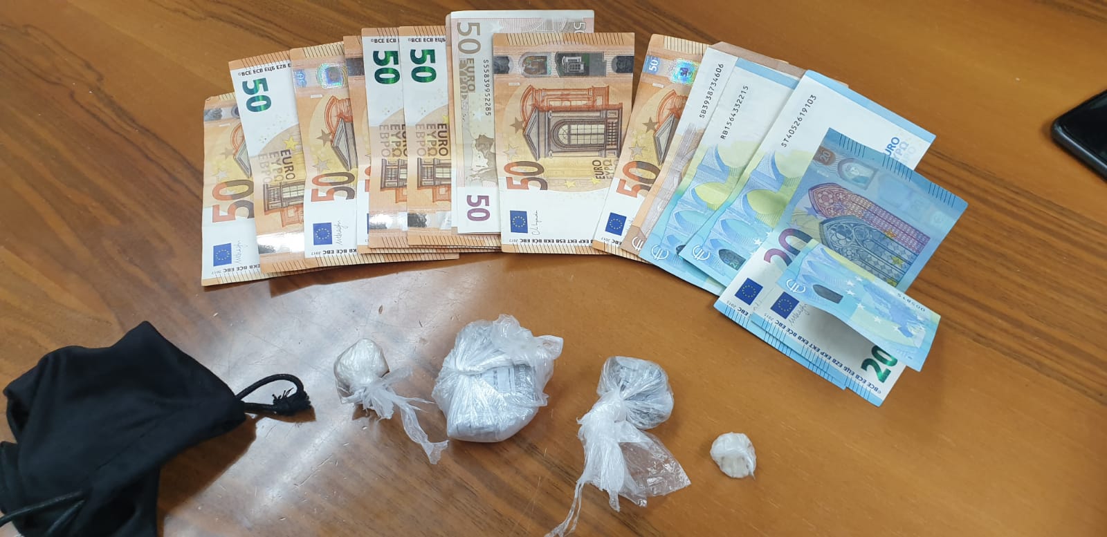 Droga nello sciacquone del bagno, arrestato 31enne di Benevento