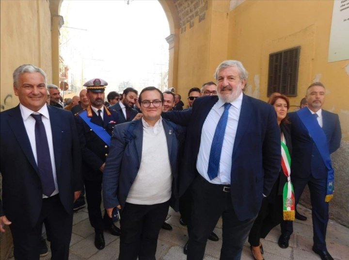 Adelfia (BA): l’Associazione Guerra di Liberazione Sez. di Arpaise e Sez. di Benevento, incontra il Governatore della Regione Puglia e il Sindaco