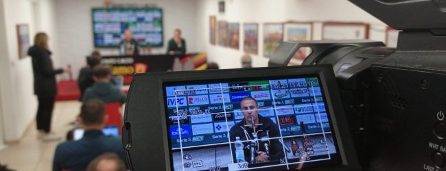 Benevento, Cannavaro: “Contro il Bari dobbiamo fare una partita intelligente. Dopo un mese ho capito il mondo Benevento”