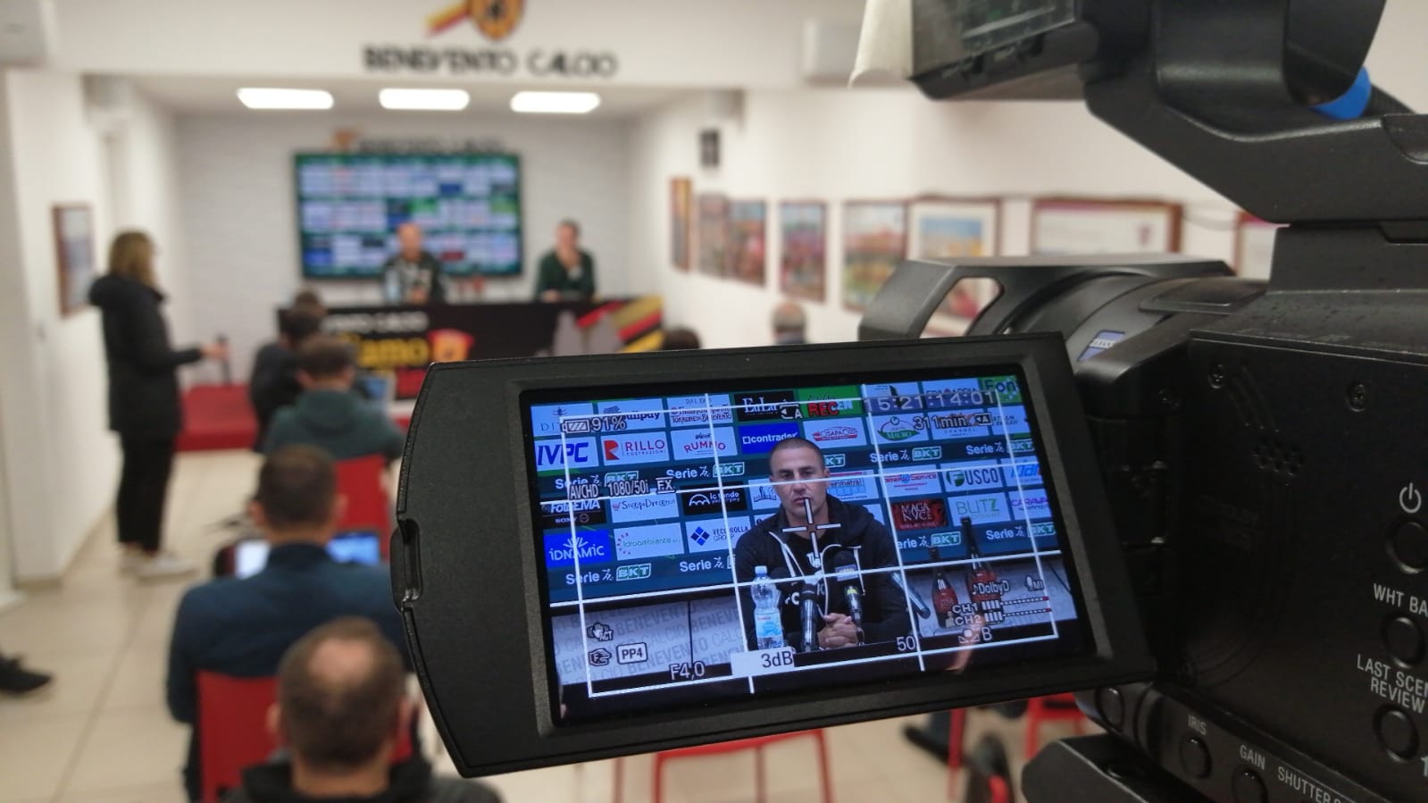 Benevento, Cannavaro: “Contro il Bari dobbiamo fare una partita intelligente. Dopo un mese ho capito il mondo Benevento”