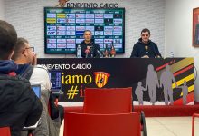 Benevento, Cannavaro: “Nelle difficoltà si vedono gli uomini. Stringiamo i denti fino a domani, la sosta ci aiuterà”