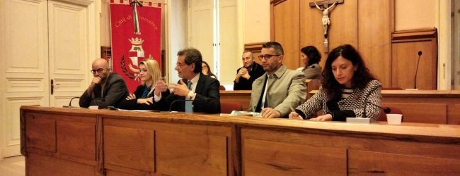 Piazza Pacca, l’opposizione: “accesso agli atti negato, ci rivolgiamo all’autorità giudiziaria”