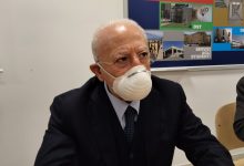 Sanità, De Luca: “Situazione drammatica, rischiamo chiusura Pronto Soccorsi”