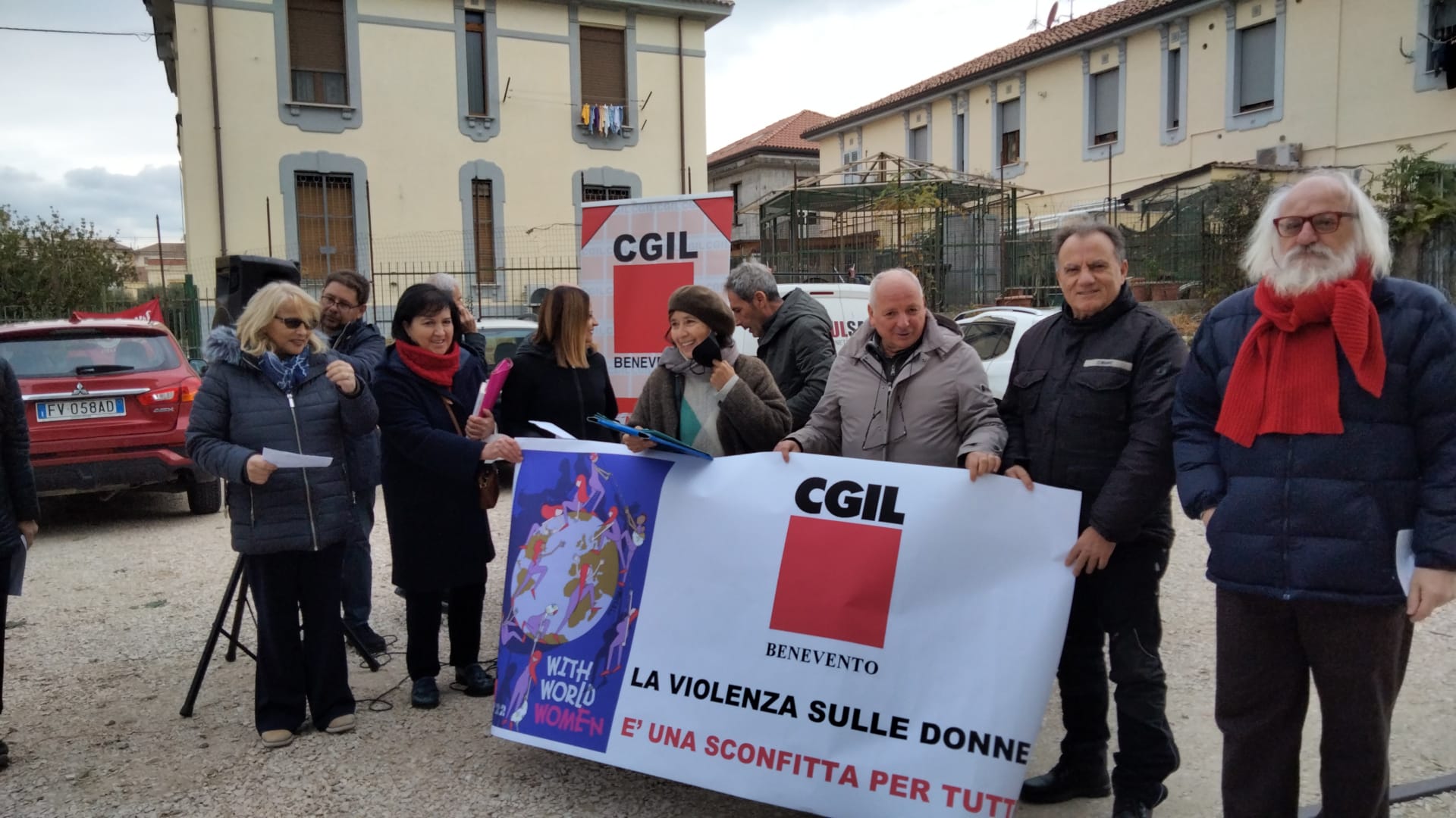 Violenza donne, la condanna della Cgil