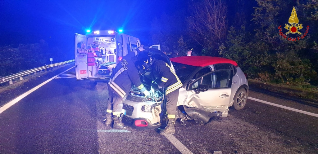 Nusco| Incidente tra 2 auto sull’Ofantina: donna ferita in ospedale, padre e figlio piccolo medicati dal 118