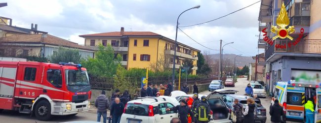 Monteforte| Scontro tra 3 auto ad Alvanella, 6 feriti al Moscati