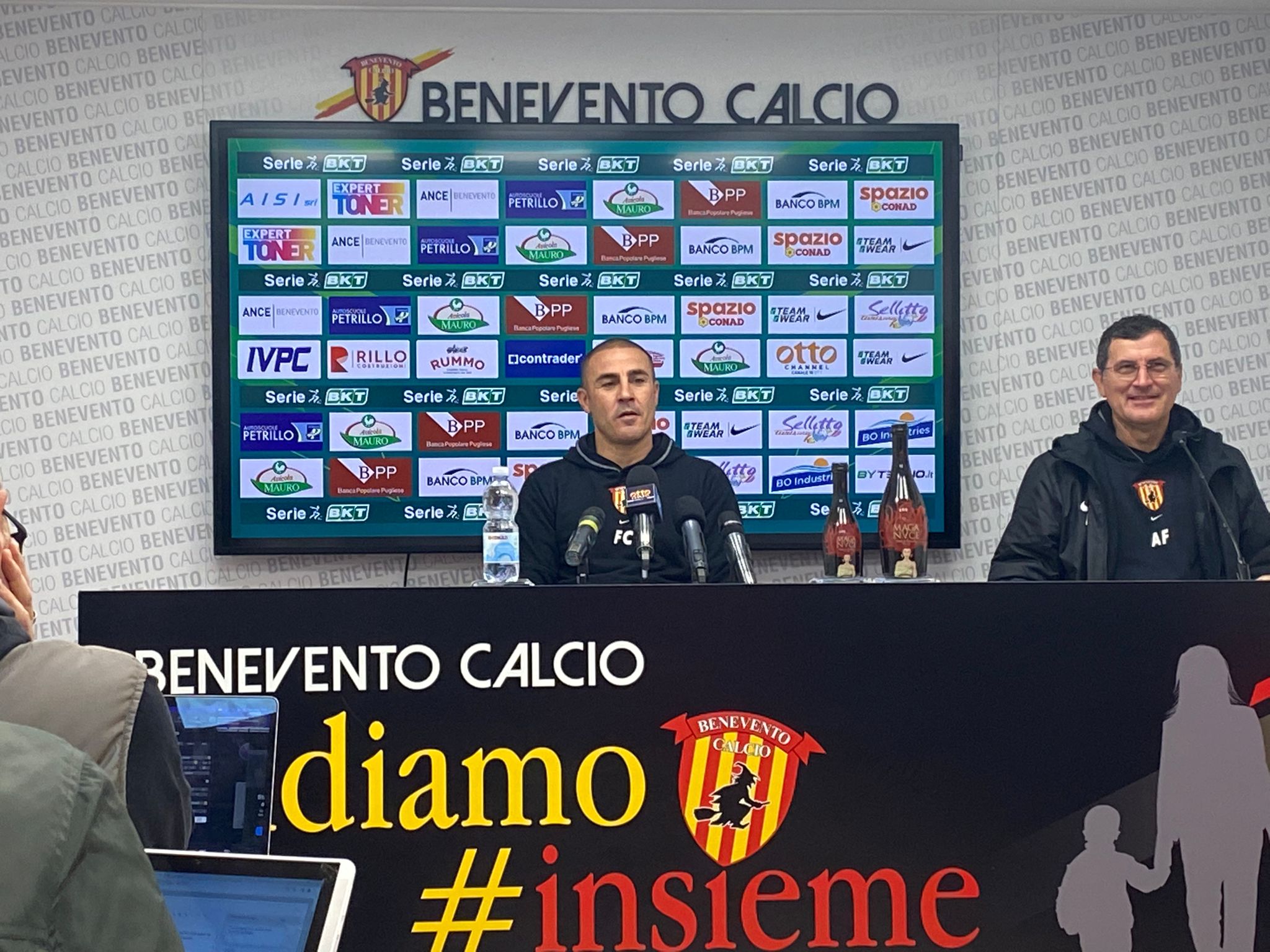 Benevento, Cannavaro: “Serve continuità. Prossime due gare insidiose, ho detto ai ragazzi di aspettare a fare i regali”