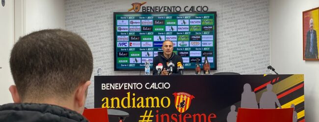 Benevento, Cannavaro: “La partita più brutta da quando sono qui. La casa di cura dopo un po’ chiude, o ci diamo una svegliata o si rischia”