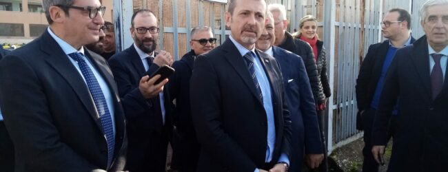 Andrea Delmastro al carcere di Benevento: ‘ridare dignita’ ad un corpo di polizia penitenziaria abbandonato’