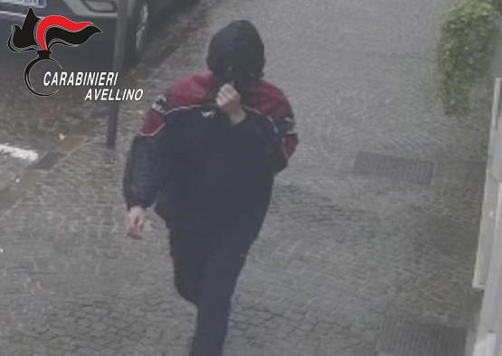 Solofra| Identificato l’uomo che ha danneggiato l’auto del dirigente comunale lo scorso 28 settembre