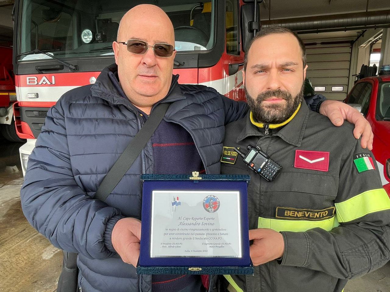 Il CO.NA.PO di Benevento consegna la targa di ringraziamento al CRE Alessandro Iovino