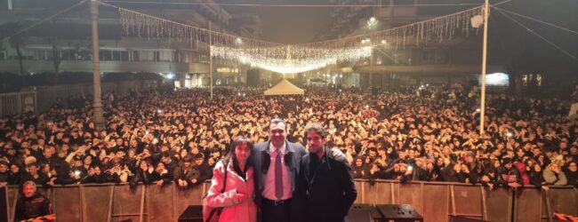 Avellino| Concerto di Capodanno, in migliaia per Clementino