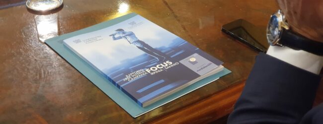 Rapporto Aree Interne Campania: in Irpinia e nel Sannio emigra oltre la metà dei laureati