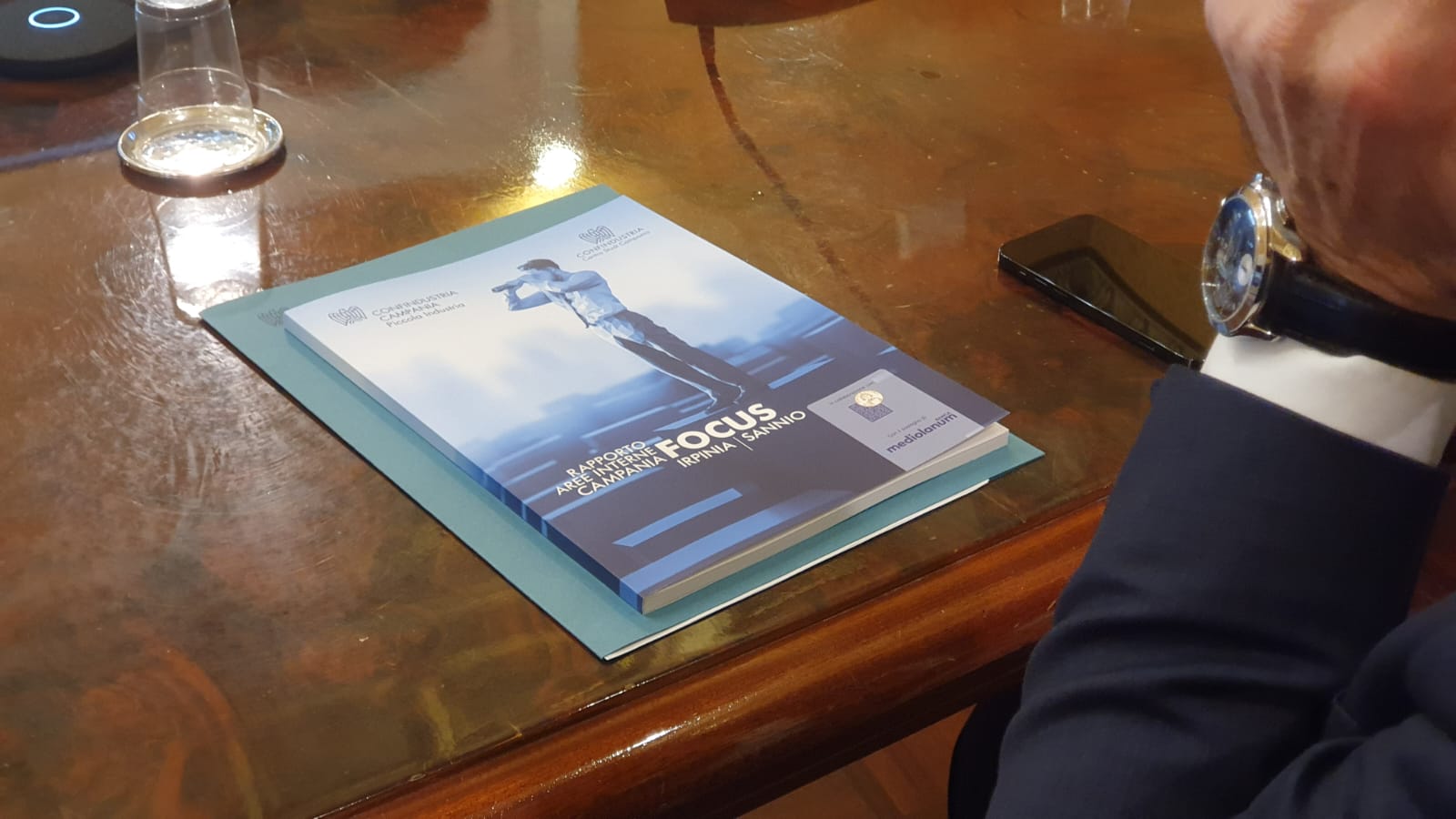 Rapporto Aree Interne Campania: in Irpinia e nel Sannio emigra oltre la metà dei laureati