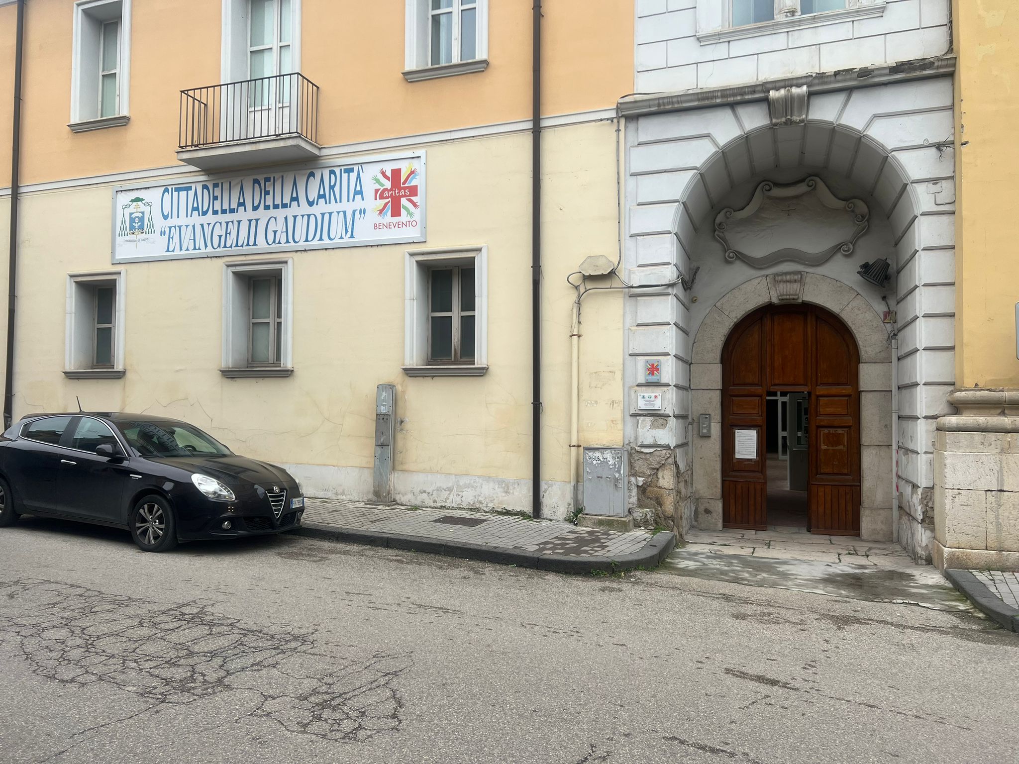 Benevento, accordo transattivo tra Comune e Arcidiocesi per le utenze della Cittadella della Carità