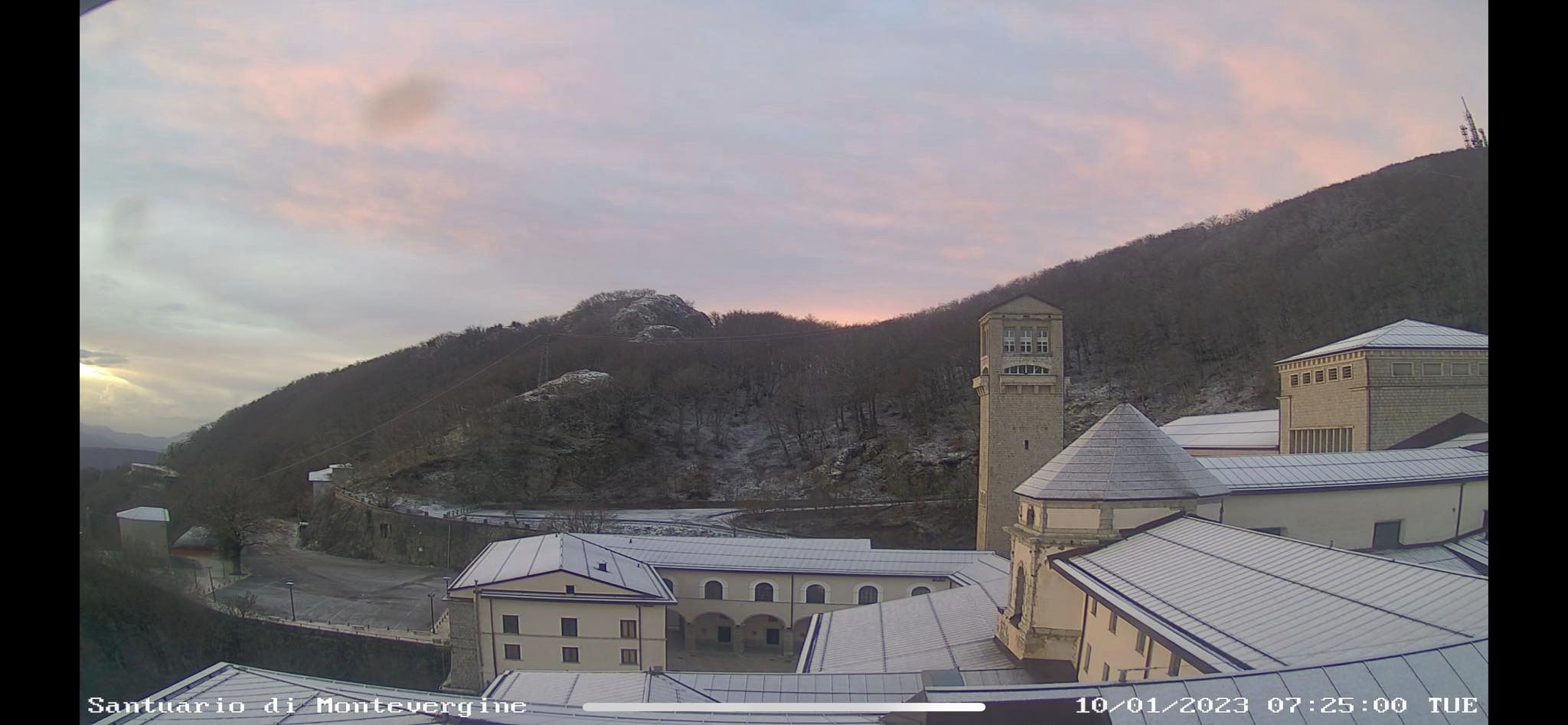 Ecco la neve in Irpinia: fiocchi a Montervergine e sul Laceno. Svolta invernale ?