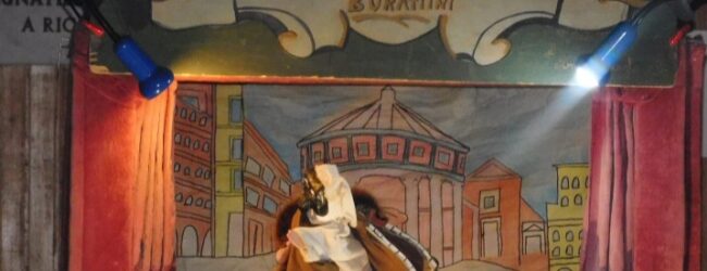 Ad Arpaise é arrivata la Befana nella Sala Consiliare del Comune per i piccoli concittadini