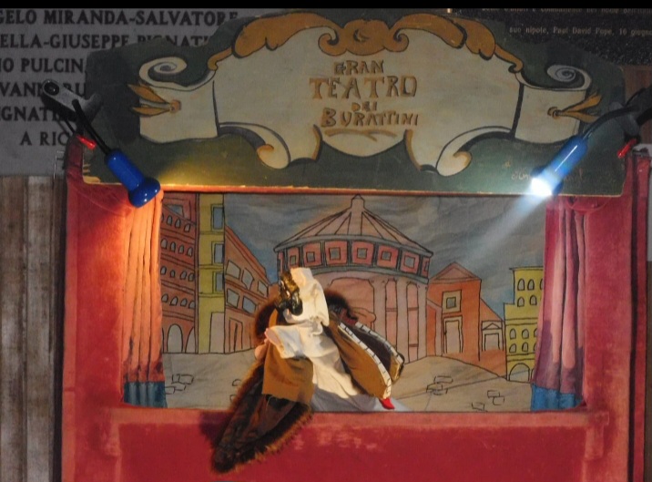 Ad Arpaise é arrivata la Befana nella Sala Consiliare del Comune per i piccoli concittadini