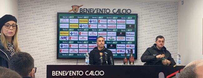 Benevento, Cannavaro: “Voglio vedere risposte sul campo e non in riunione. Coda? Non lo conosco. I nostri acquisti sono i rientri”