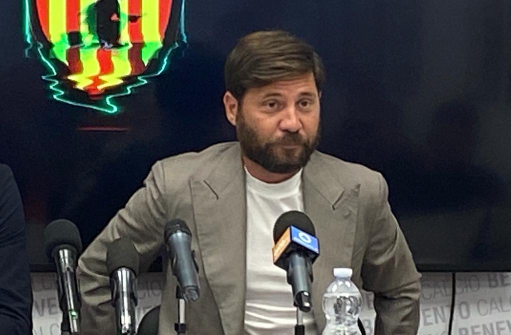 Benevento, accelerata sul mercato. Scambio di prestiti con la Spal, due obiettivi del Lecce