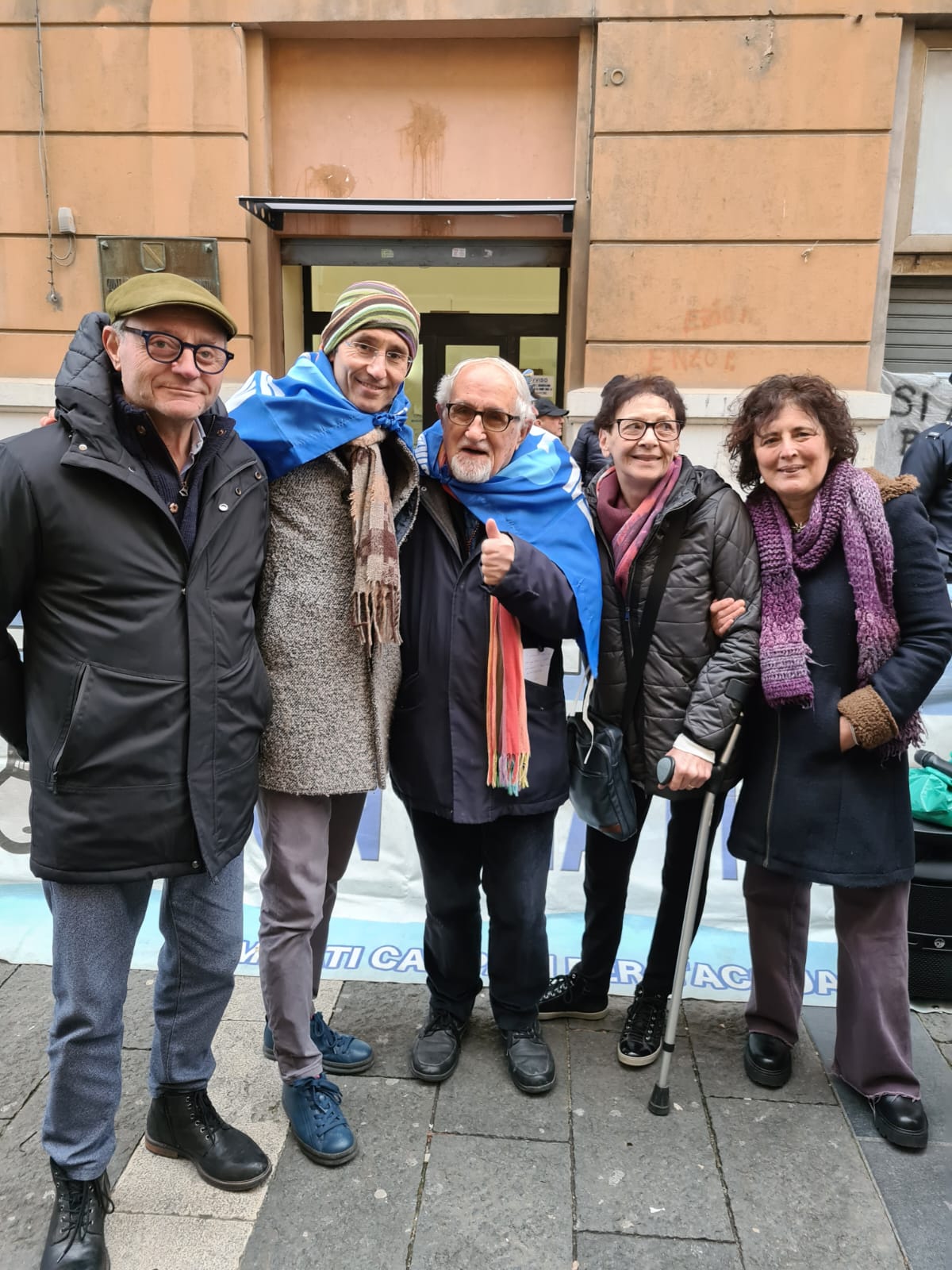 Acqua Bene Comune, manifestazione dinanzi i cancelli della Regione