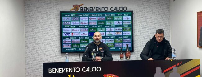 Benevento, Stellone: “Sono sicuro che usciremo da questa situazione. Felicissimo di essere qui”