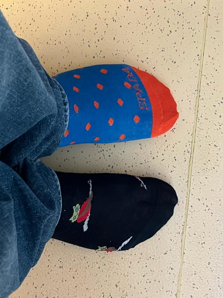 Giornata Calzini Spaiati, il Dott Carlo Iannace aderisce all’iniziativa