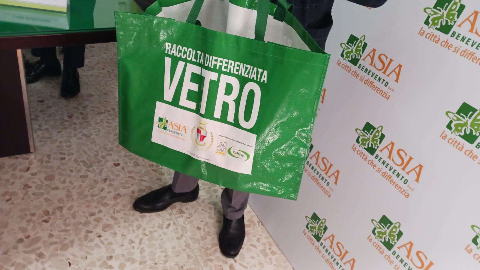 Asia: nuovo calendario raccolta vetro per utenze domestiche, prossimo ritiro lunedi’ 19 Maggio