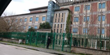 Intervento di adeguamento sismico con isolamento alla base per la scuola “Bosco Lucarelli” di via Gioberti di Benevento