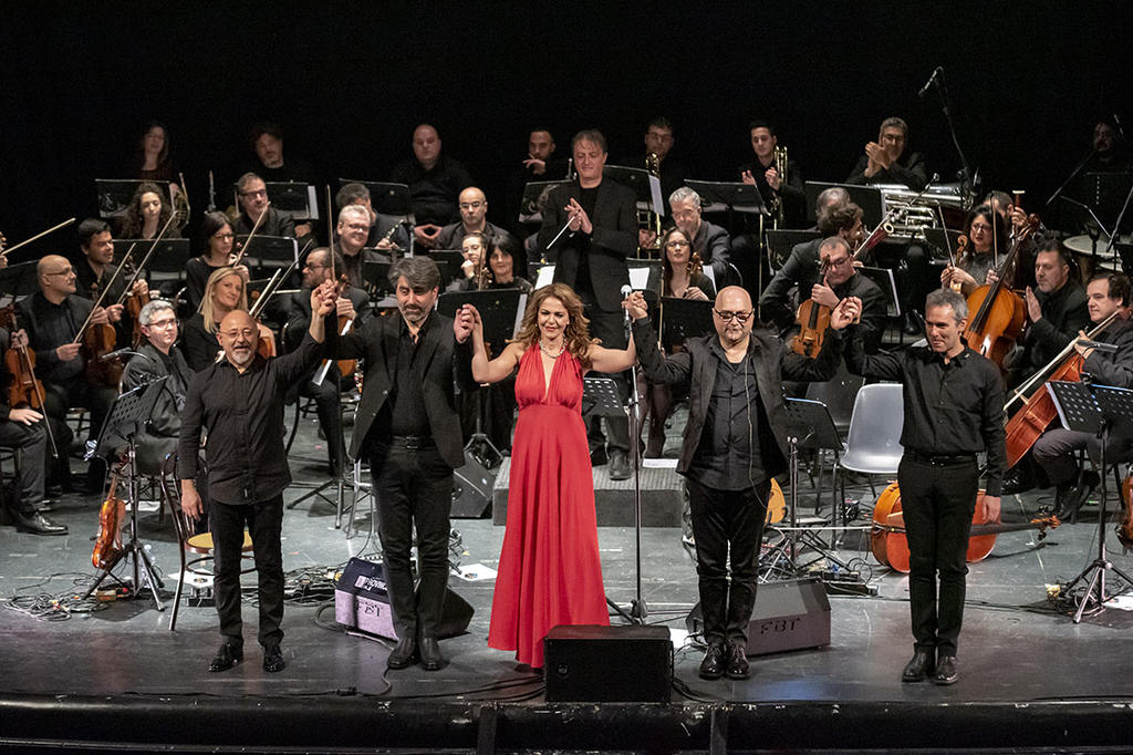 Avellino| Al “Gesualdo” la vita e le canzoni di Califano rivivono con Claudia Gerini e i Solis String Quartet