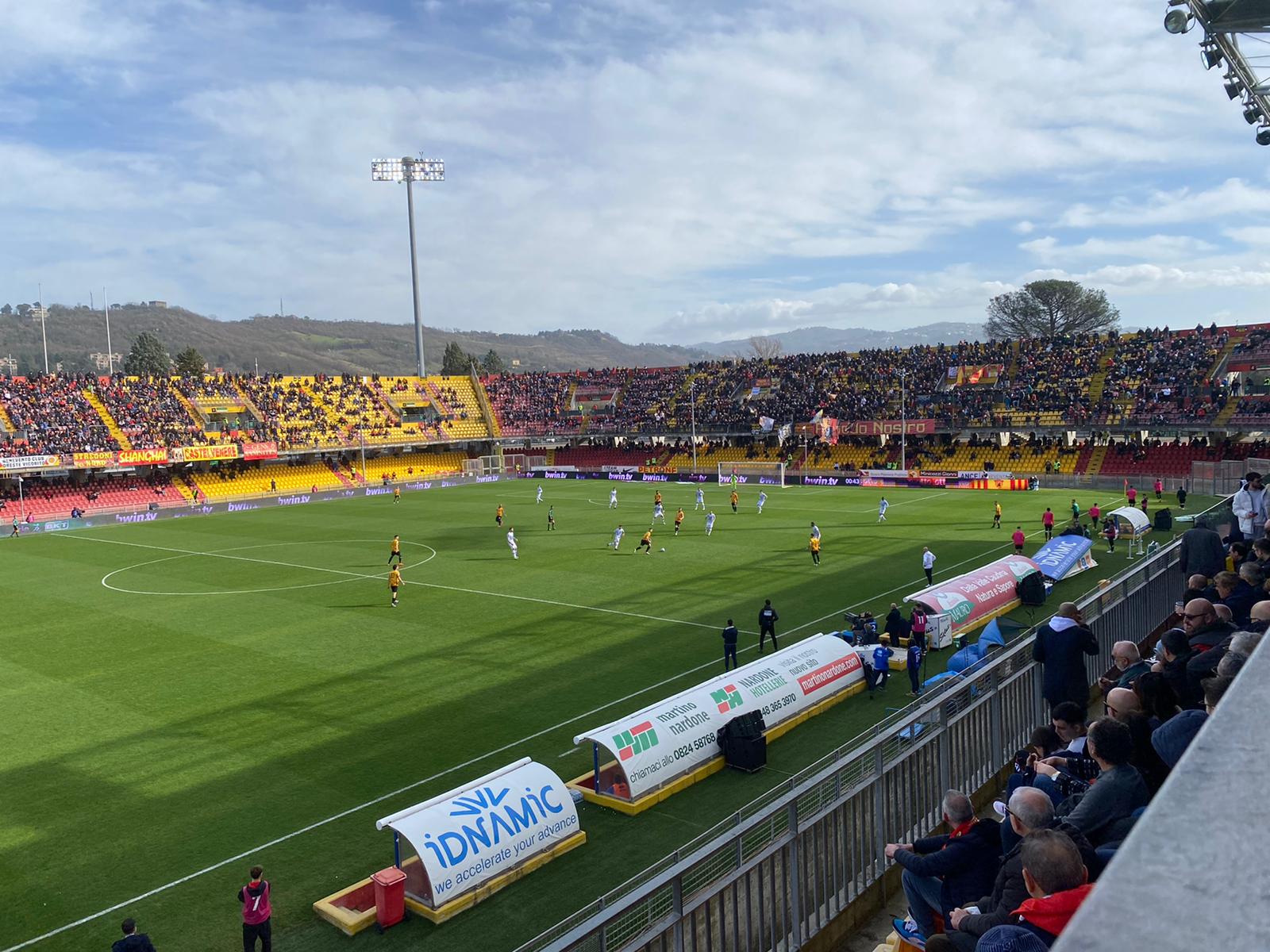 Benevento-Como: 0-0. I giallorossi tengono il punto in inferiorità numerica