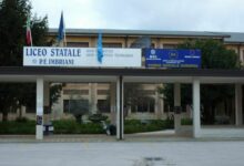 Avellino| Il liceo Imbriani si prepara a difendere il titolo di “Debate”: in cattedra la prof Venezia e la 5BT