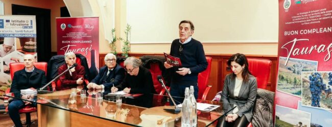 Mostre, laboratori, incontri e degustazioni: sabato e domenica la festa per i 30 anni del Taurasi docg